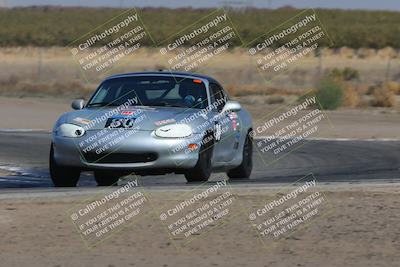 media/Oct-29-2022-CalClub SCCA (Sat) [[e05833b2e9]]/Race Group 3/Qualifying (Outside Grapevine)/